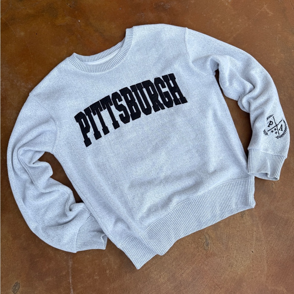 Pittsburgh Crewneck Sweater - Light Gray
New York popular